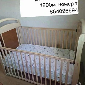детская кроватка