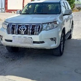 Toyota Land Cruiser Prado 2023