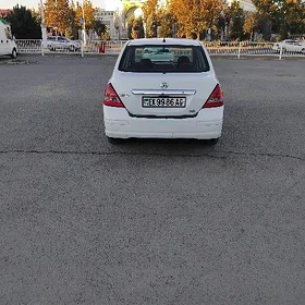 Nissan Versa 2010
