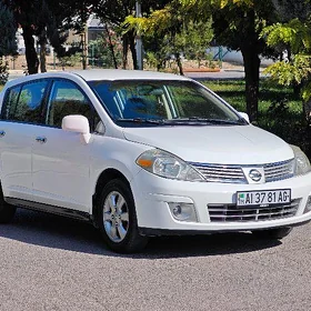 Nissan Versa 2010