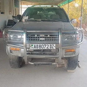 Nissan Pathfinder 1998