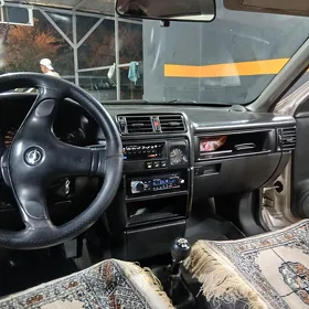 Opel Vectra 1990