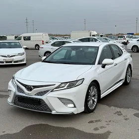 Toyota Camry 2020
