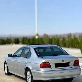 BMW E39 2000