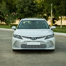 Toyota Camry 2022