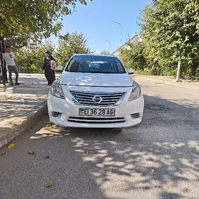 Nissan Versa 2014