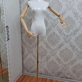elli maniken