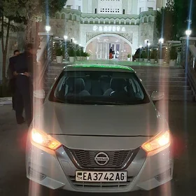 Nissan Versa 2019