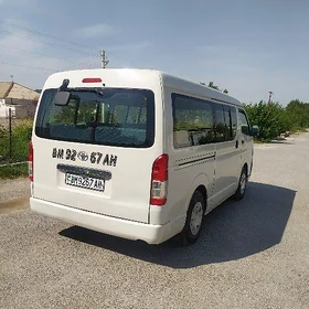 Toyota Hiace 2007