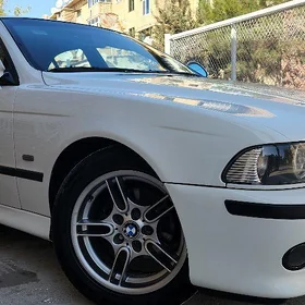 BMW E39 2003