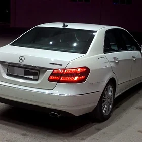 Mercedes-Benz E350 2010