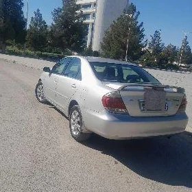 Toyota Camry 2004