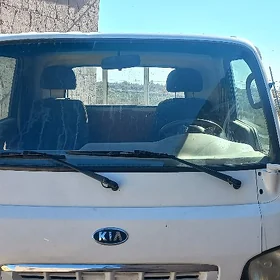 Kia Bongo 2004