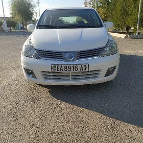 Nissan Versa 2008