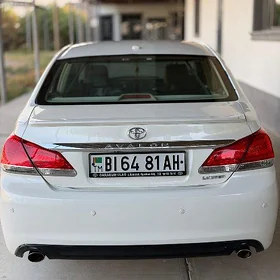 Toyota Avalon 2011