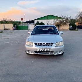 Hyundai Accent 2001