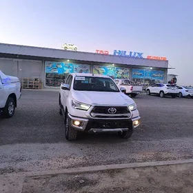 Toyota Hilux 2026