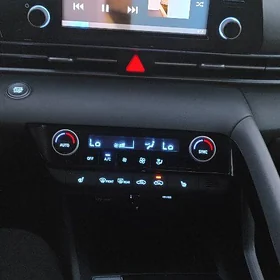 Hyundai Elantra 2022