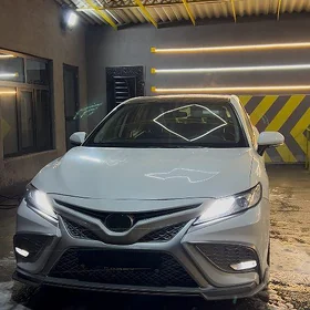 Toyota Camry 2023