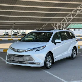 Toyota Sienna 2022