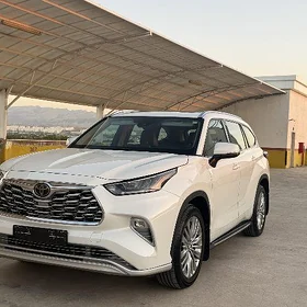 Toyota Highlander 2020