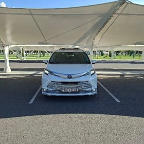 Toyota Sienna 2021
