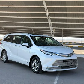 Toyota Sienna 2022