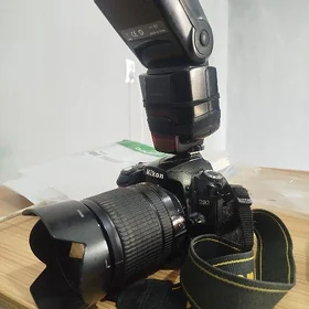 Nikon D90