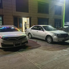 Toyota Camry 2004