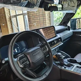 Toyota Land Cruiser Prado 2025
