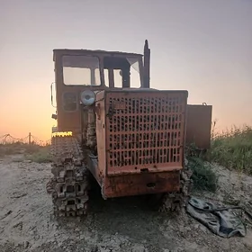 MTZ 82 2002