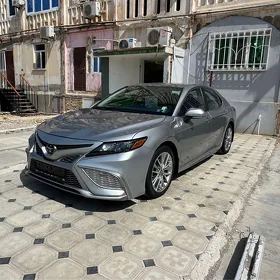 Toyota Camry 2022