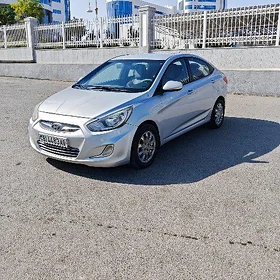 Hyundai Accent 2011