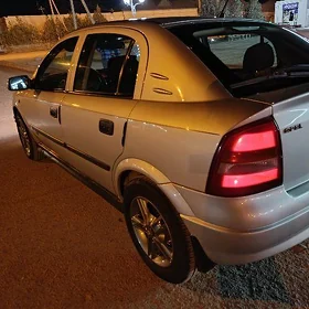 Opel Astra 2000