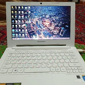 Lenovo Kompýuter