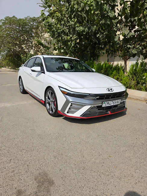 Hyundai Elantra 2025 - 1