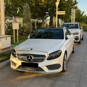 Mercedes-Benz C300 2015