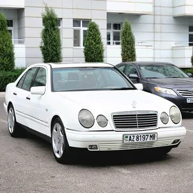 Mercedes-Benz E320 1998