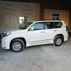 Toyota Land Cruiser Prado 2015