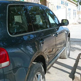 Volkswagen Touareg 2004