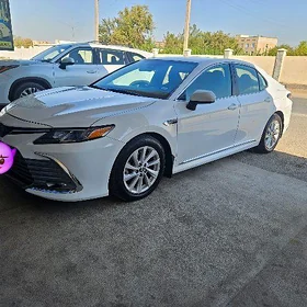 Toyota Camry 2022
