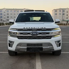 Ford Expedition 2022