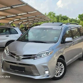 Toyota Sienna 2017