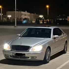 Mercedes-Benz S-Class 2001