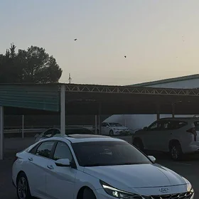 Hyundai Elantra 2021