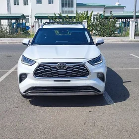 Toyota Highlander 2022