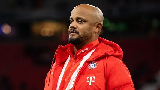 Тренера «Баварии» Компани госпитализировали: он потерял сознание на тренировке