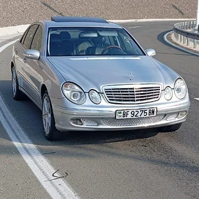 Mercedes-Benz E320 2004