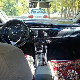 Toyota Corolla 2015