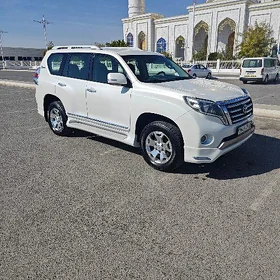 Toyota Land Cruiser Prado 2011